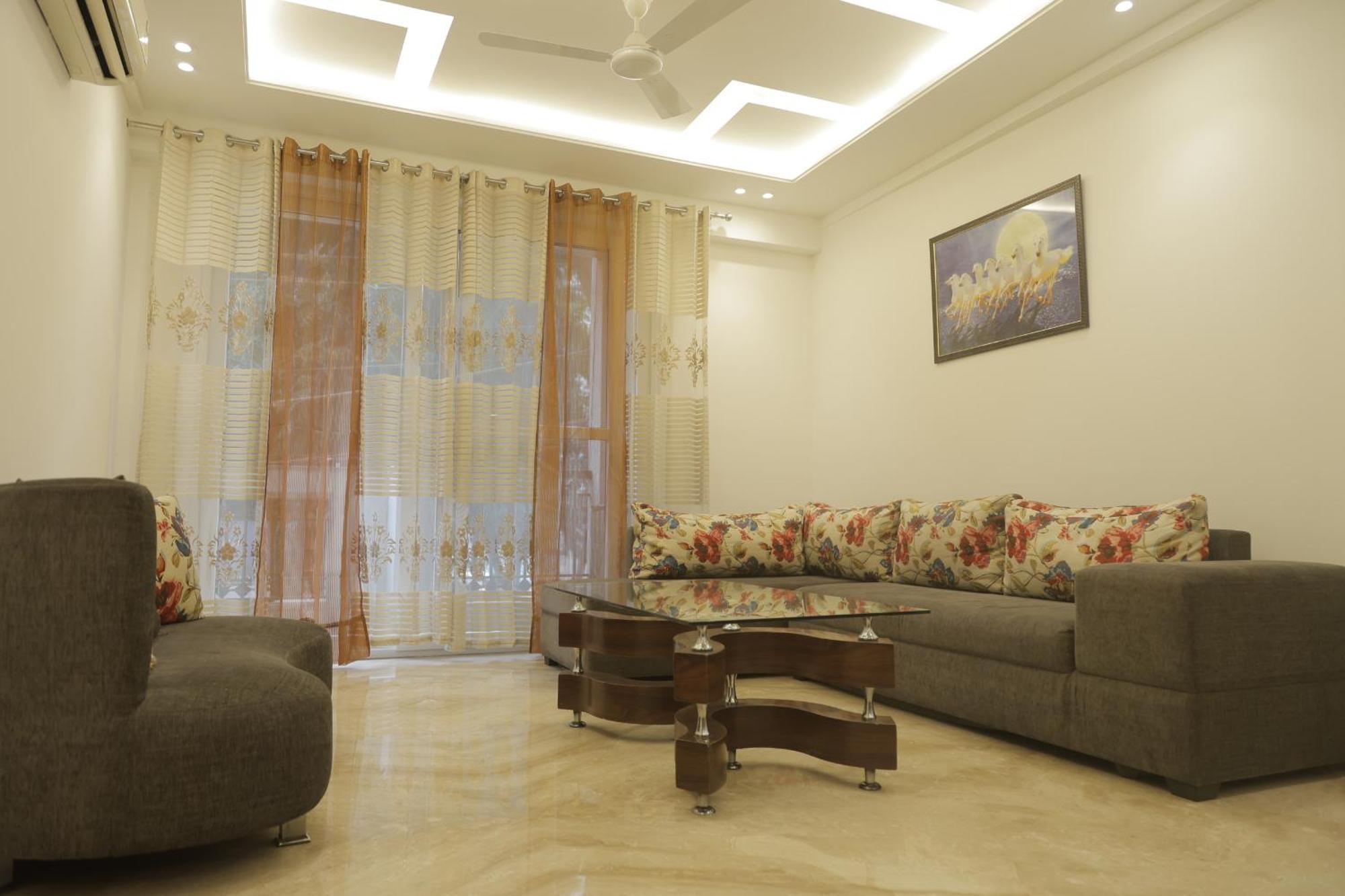 Under My Roof Superio Bed and Breakfast New Delhi Buitenkant foto