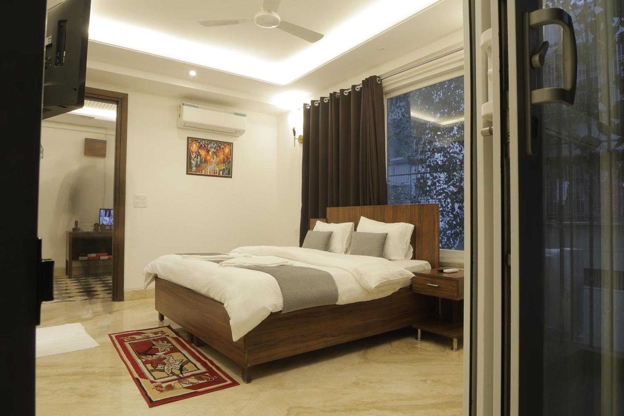 Under My Roof Superio Bed and Breakfast New Delhi Buitenkant foto